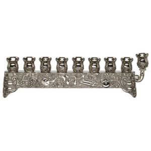 חנוכייה מהודרת בגימור ניקל עם סמלי יודאיקה 9X29 ס"