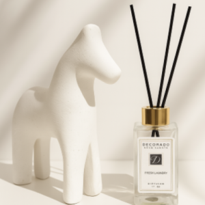 פסל בטון לבן סוס 21 סמ